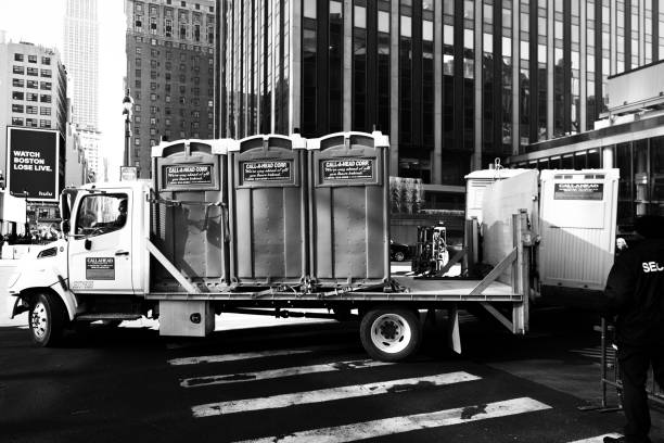 Best Affordable portable toilet rental  in Charlotte Park, FL
